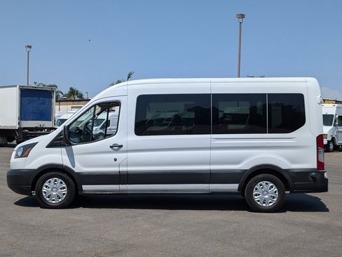 Used 2018 Ford Transit 350 XL image 4