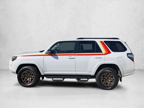 Used 2023 Toyota 4Runner 40th Anniversary SE image 9