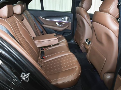 Used 2023 Mercedes-Benz E 350 4MATIC Sedan image 58