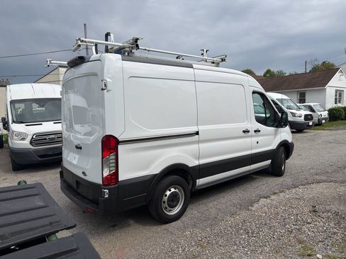 Used 2019 Ford Transit 150 130 Medium Roof RWD image 9