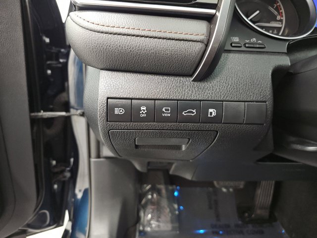 Used 2018 Toyota Camry XLE w/ Driver Assist Package FWD image 17
