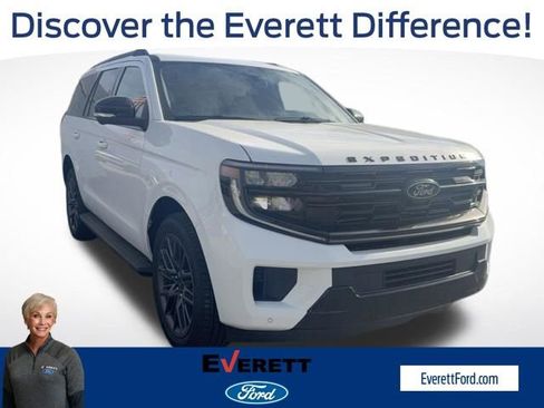 New 2026 Ford Expedition Platinum w/ Stealth Appearance Package AWD/4WD image 1