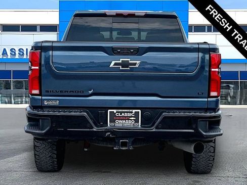 Used 2025 Chevrolet Silverado 2500 LT w/ Trail Boss Package AWD/4WD image 4