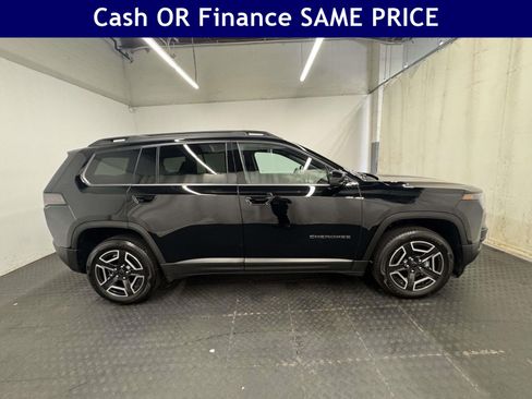 Used 2026 Jeep Cherokee Limited AWD/4WD image 9