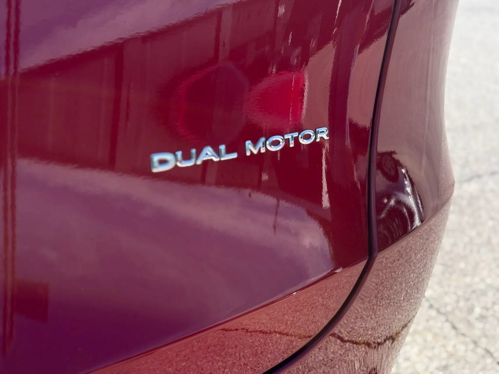 Used 2023 Tesla Model Y AWD image 32