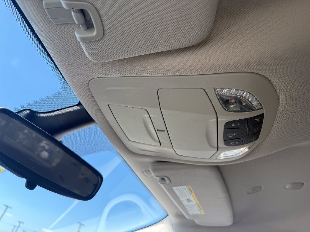 Used 2023 Chrysler Voyager LX FWD image 26