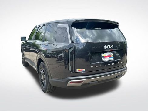 New 2027 Kia Telluride LX w/ Towing Package FWD image 3