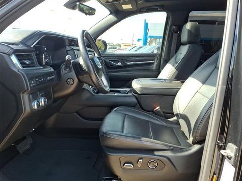 Used 2021 GMC Yukon Denali w/ Denali Premium Package image 21