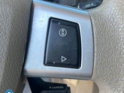 Used 2008 Jeep Commander Sport AWD/4WD image 20