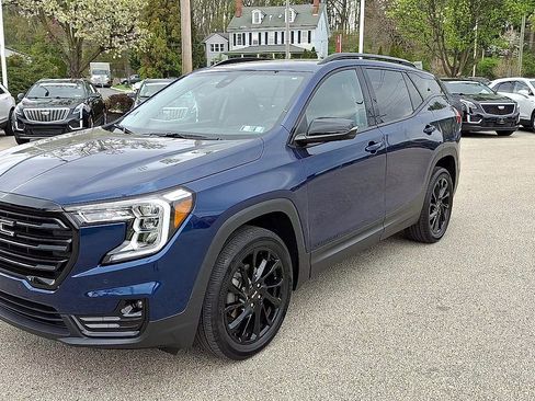 Certified 2023 GMC Terrain SLT w/ Infotainment Package II AWD/4WD image 4