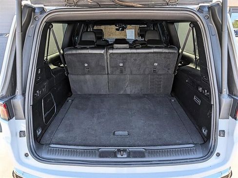 Used 2025 Jeep Wagoneer L Series II w/ 8-pass Seating Package AWD/4WD image 33