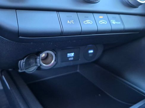 New 2026 Hyundai Elantra SE FWD image 23