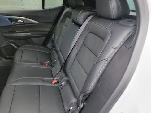 New 2026 Chevrolet Equinox EV LT image 12