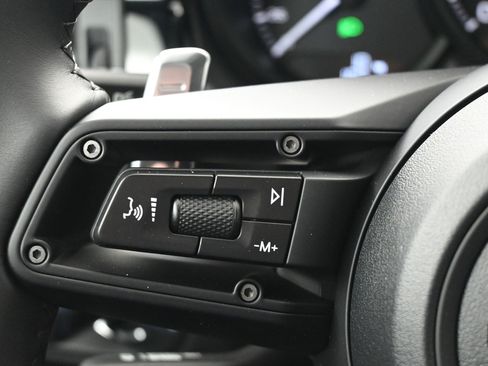Certified 2026 Porsche Macan AWD/4WD image 20