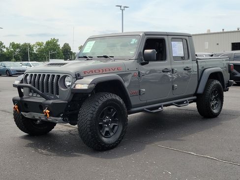 Used 2021 Jeep Gladiator Mojave w/ Cold Weather Group AWD/4WD image 2