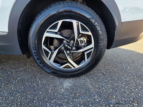 Used 2024 Kia Sportage LX image 25