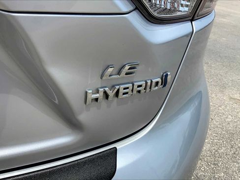 Used 2024 Toyota Corolla LE FWD image 10
