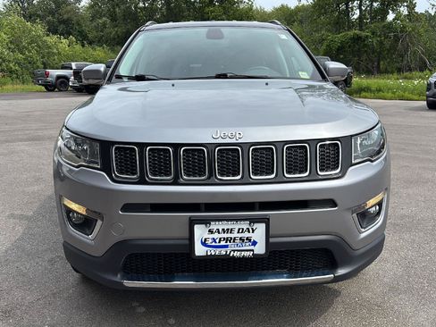 Used 2019 Jeep Compass Limited w/ Safety & Security Group AWD/4WD image 8
