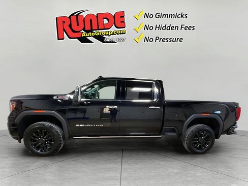 Used 2023 GMC Sierra 2500 Denali w/ Denali Black Diamond Edition image 2