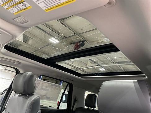 New 2025 Ford Expedition Active image 20