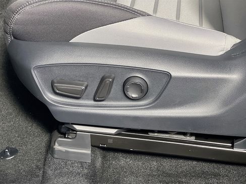 New 2025 Toyota Tacoma TRD Off-Road image 15