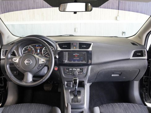 Used 2019 Nissan Sentra SV FWD image 16