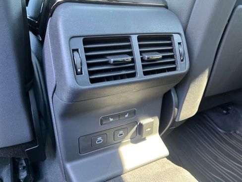 New 2026 Land Rover Range Rover Velar S image 28