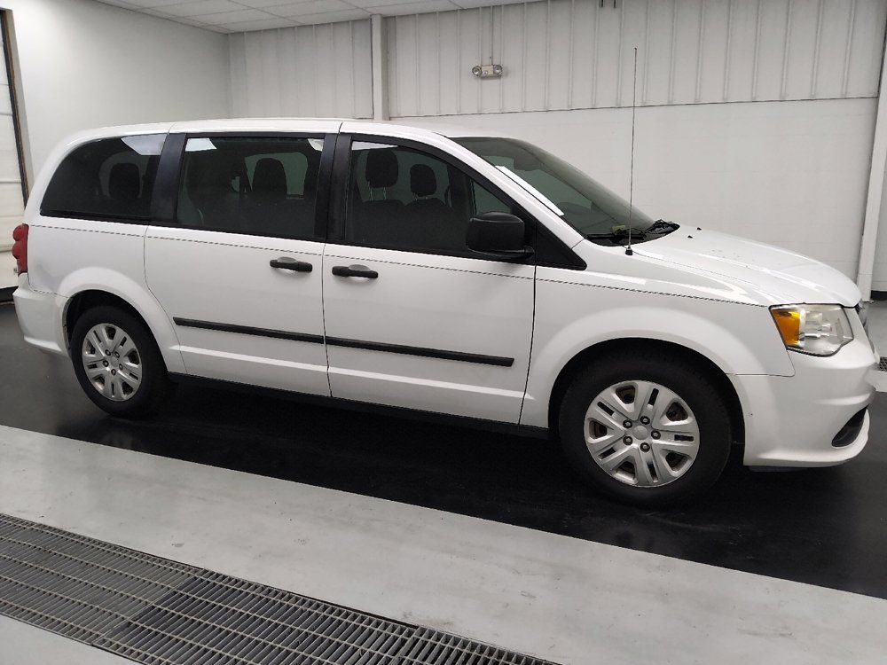 Used 2016 Dodge Grand Caravan American Value Package w/ UConnect Hands-Free Group FWD image 11