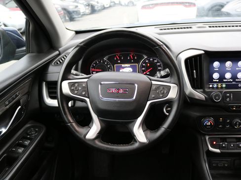 Used 2023 GMC Terrain SLT image 29