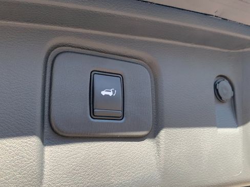 Used 2024 Nissan Murano Platinum w/ Cargo Package image 9