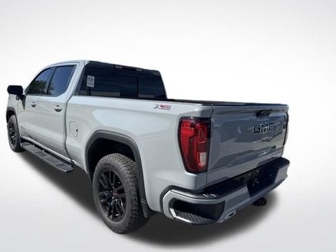 Used 2024 GMC Sierra 1500 Elevation w/ Preferred Package AWD/4WD image 3
