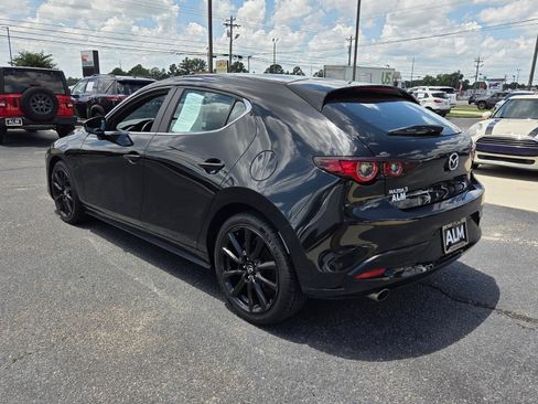 Used 2024 MAZDA MAZDA3 s FWD image 8