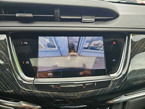 Used 2021 Cadillac XT6 Premium Luxury AWD/4WD image 28