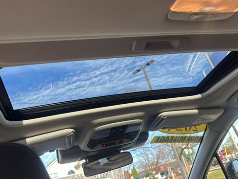 Certified 2024 Subaru Crosstrek 2.0i Premium image 38