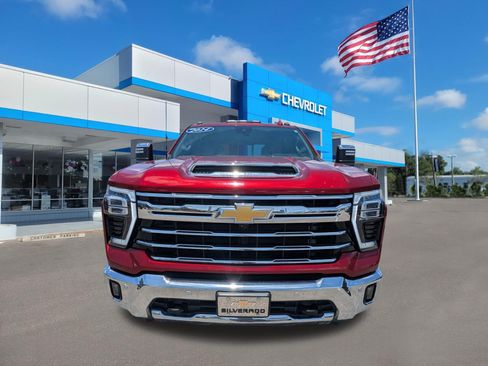 Used 2024 Chevrolet Silverado 2500 LTZ w/ LTZ Premium Package AWD/4WD image 8