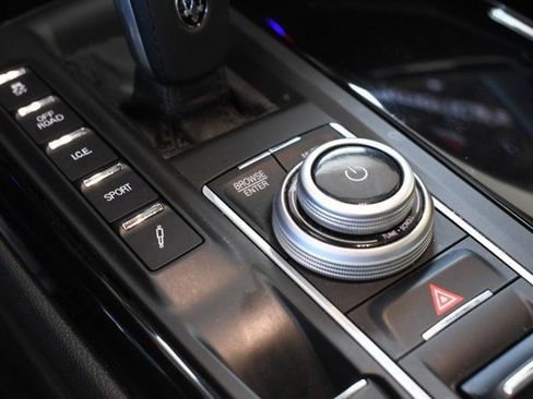 Used 2022 Maserati Levante Modena AWD/4WD image 41