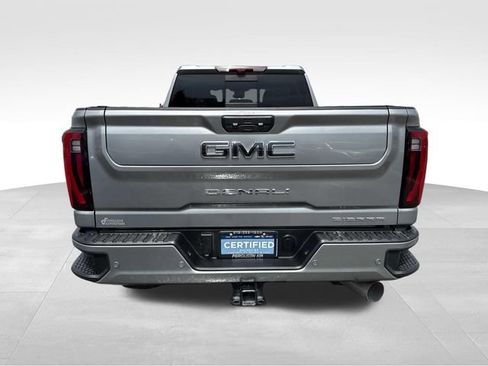 Certified 2025 GMC Sierra 2500 Denali Ultimate AWD/4WD image 6