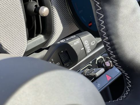 Certified 2025 MINI Cooper S image 31