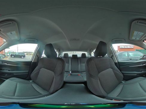 Used 2025 Toyota Camry LE image 38