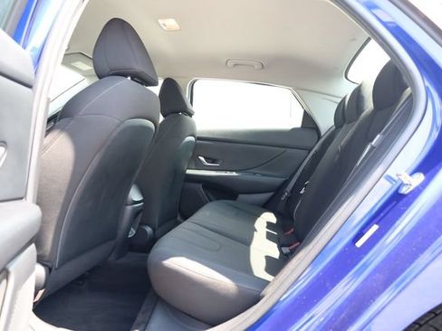 Used 2024 Hyundai Elantra SEL FWD image 28