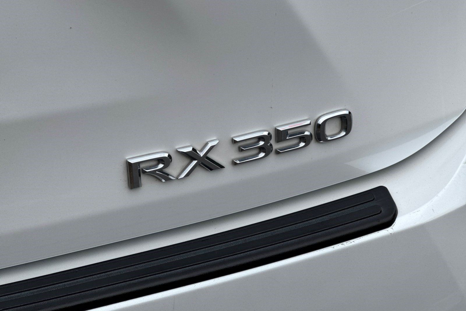 Used 2018 Lexus RX 350 AWD w/ Accessory Package image 38