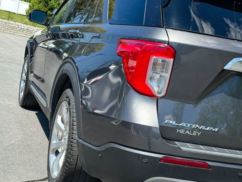 Used 2020 Ford Explorer Platinum w/ Premium Technology Package AWD/4WD image 9