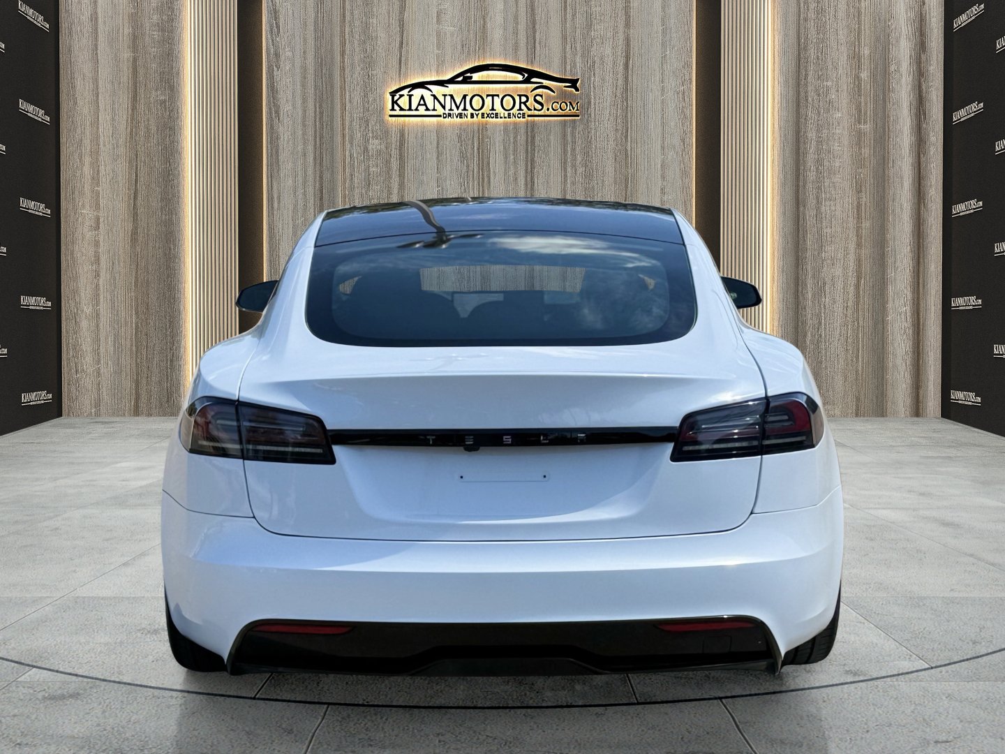 Used 2023 Tesla Model S AWD/4WD image 9