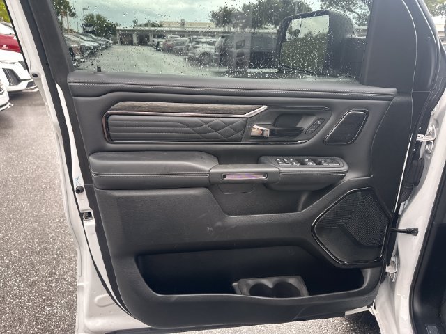 Used 2025 RAM 1500 Limited AWD/4WD image 10