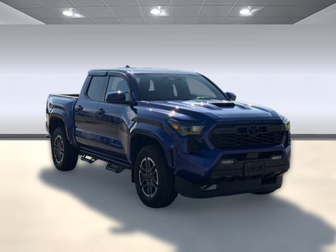 Used 2024 Toyota Tacoma TRD Sport RWD image 7