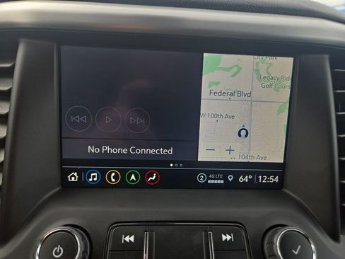 Used 2023 GMC Acadia SLT image 16