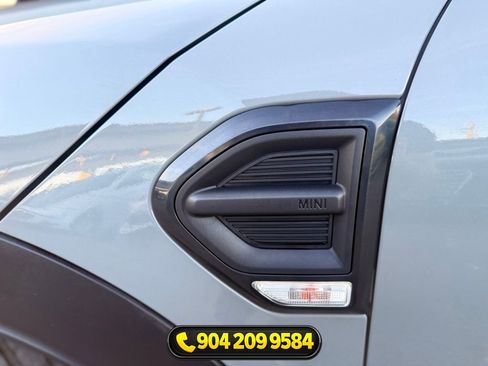 Used 2017 MINI Cooper Countryman FWD image 9