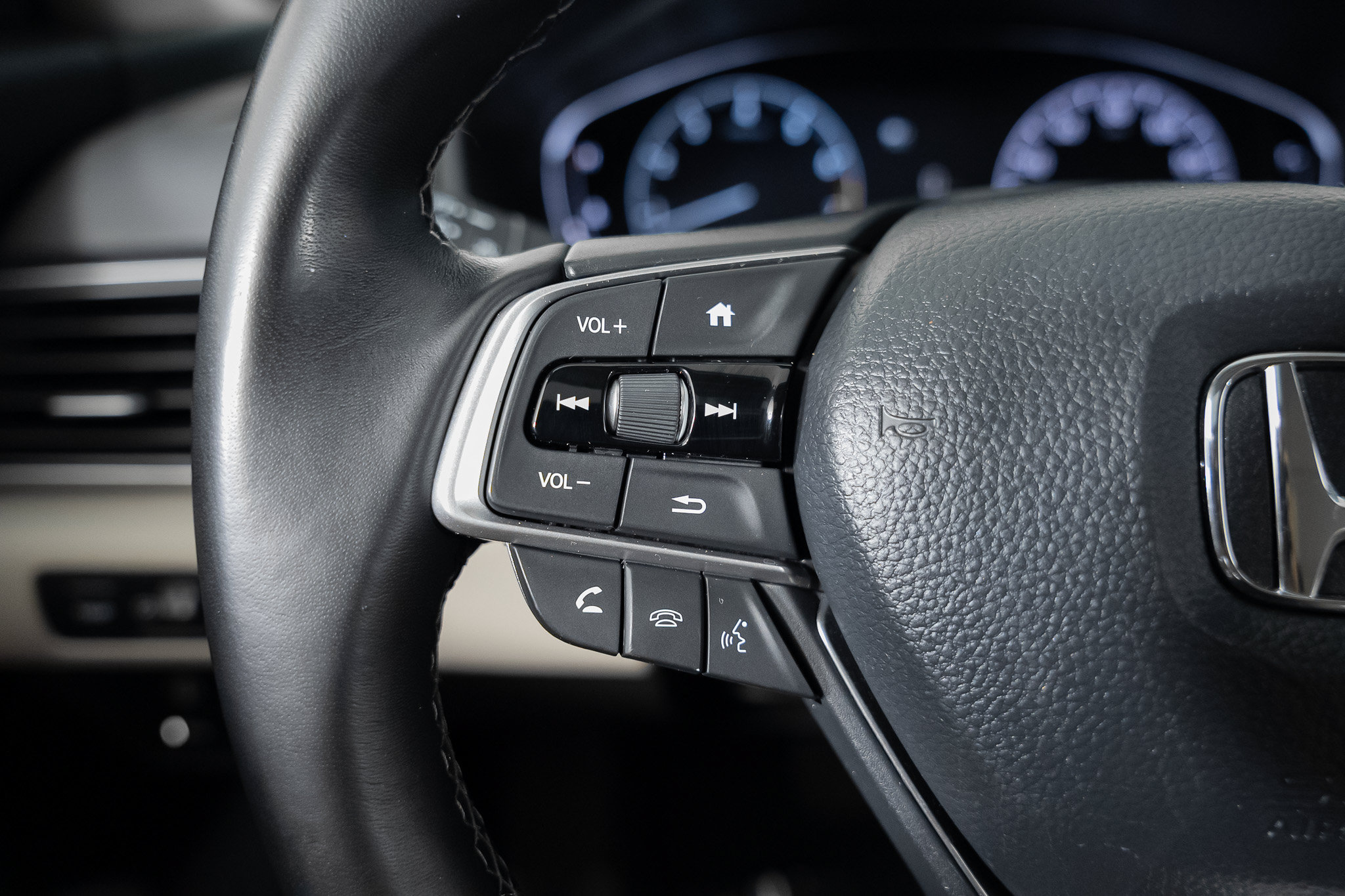 Used 2022 Honda Accord EX-L image 29