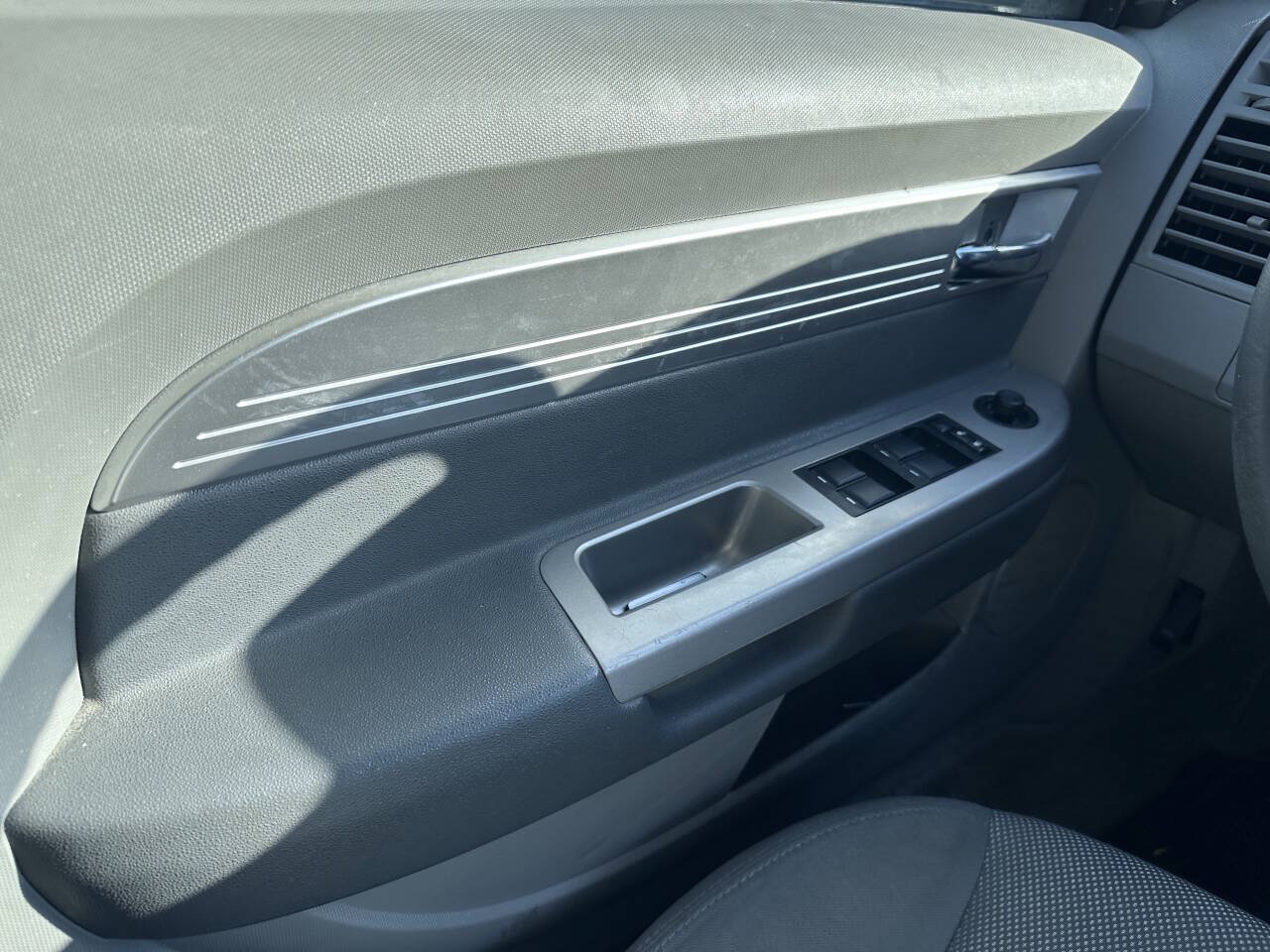 Used 2008 Chrysler Sebring Touring FWD image 17