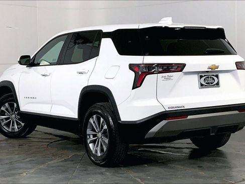 Used 2025 Chevrolet Equinox LT image 11